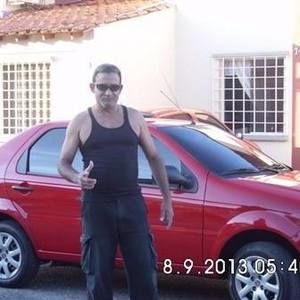 Meet your Posher, Rafael magarito